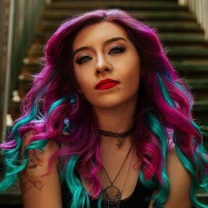 Meet your Posher, Gabriela